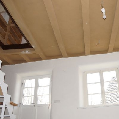 Innendämmung, Kalk-Lehm-Putz und Lehmdecke.